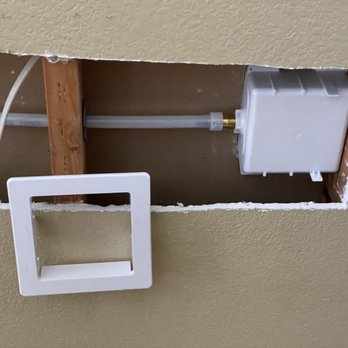 Leak Finders - Repipe to fridge - Plumbing Near Me