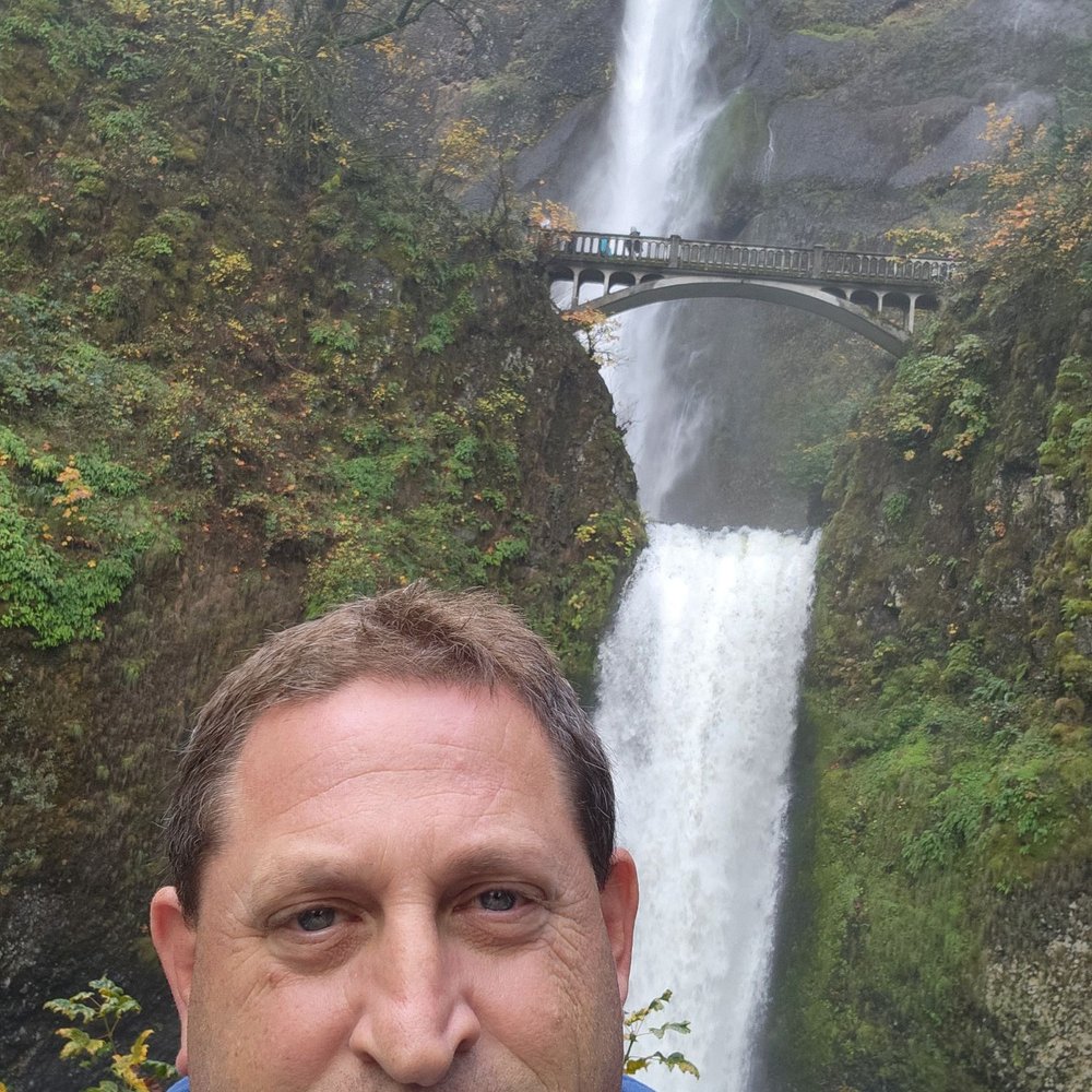Multnomah Falls - Hiking Near Me - Bridal Veil, Oregon Multnomah Falls - Hiking Near Me - Bridal Veil, Oregon
