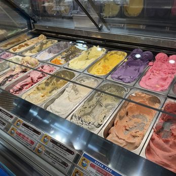 Island Cream Co - Ice Cream & Frozen Yogurt Near Me - Lahaina, Hawaii