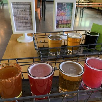 CraftHaus Brewery - so many to taste! - Breweries Near Me - Henderson, Nevada