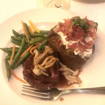 Hy's Steak House - 4.20.19 Hy 's Garlic Steak - Steakhouses Near Me - Honolulu, Hawaii Hy's Steak House - 4.20.19 Hy 's Garlic Steak - Steakhouses Near Me - Honolulu, Hawaii
