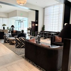 Kimpton Claret Hotel