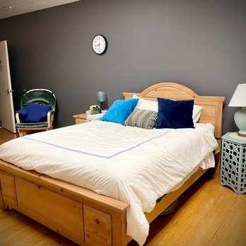 Bay Area Midwifery Center - Our Blue Room - Midwives Near Me - Annapolis, Maryland Bay Area Midwifery Center - Our Blue Room - Midwives Near Me - Annapolis, Maryland