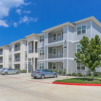 Silverwood at Hackberry Creek - Apartments Near Me - Baytown, Texas Silverwood at Hackberry Creek - Apartments Near Me - Baytown, Texas