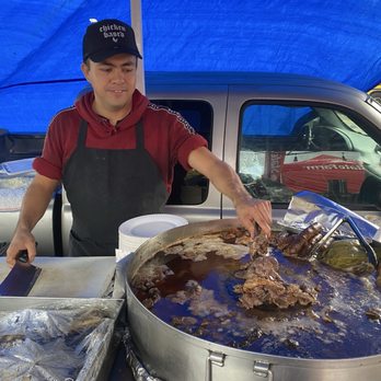 El Primo Tacos - Cook with tender carne asado, sausages and other meats. - Tacos Near Me - Los Angeles, California