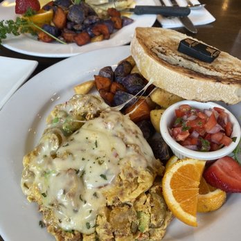 Sweet Maple - South of the Border Scramble - American Near Me - San Francisco, California Sweet Maple - South of the Border Scramble - American Near Me - San Francisco, California