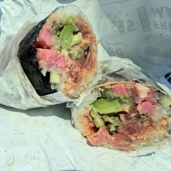 World Wrapps - Sauce puddling at the bottom of the wrapper - Wraps Near Me - Corte Madera, California World Wrapps - Sauce puddling at the bottom of the wrapper - Wraps Near Me - Corte Madera, California