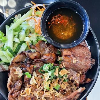 Long's Vietnamese Kitchen - Vietnamese Near Me - Aloha, Oregon