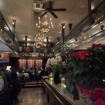 Del Frisco's Double Eagle Steakhouse - Inside - Steakhouses Near Me - Fort Worth, Texas Del Frisco's Double Eagle Steakhouse - Inside - Steakhouses Near Me - Fort Worth, Texas