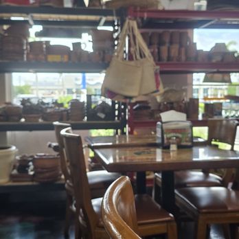 El Rey Del Taco Restaurant - Mexican clay bowls and cups and other items for sale - Tacos Near Me - Greenacres, Florida El Rey Del Taco Restaurant - Mexican clay bowls and cups and other items for sale - Tacos Near Me - Greenacres, Florida