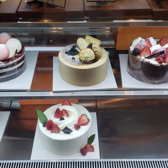 White Windmill Bakery and Cafe - Patisserie/Cake Shop Near Me - Duluth, Georgia