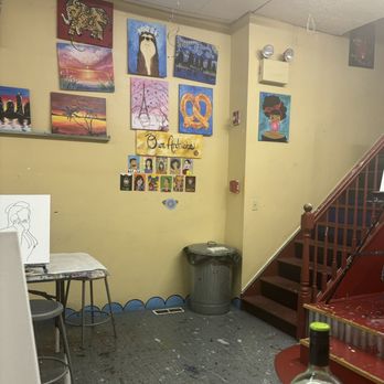 Painting with a Twist - Art Classes Near Me - Philadelphia, Pennsylvania Painting with a Twist - Art Classes Near Me - Philadelphia, Pennsylvania