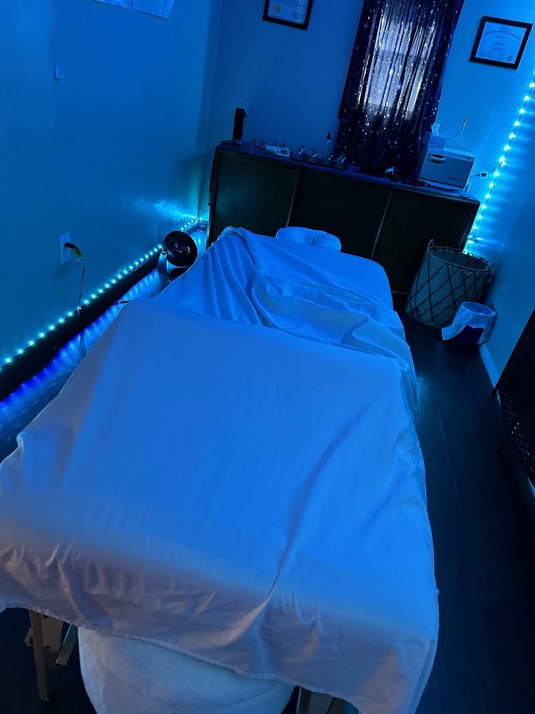 Mobile Modern Massage Logo