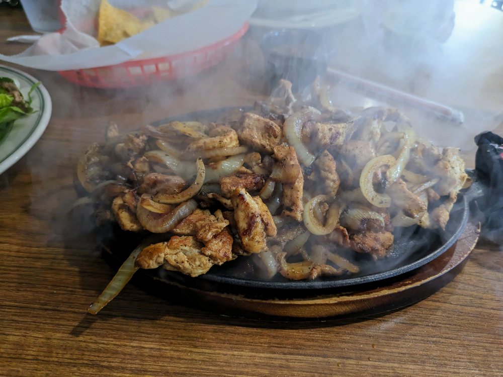 Fello’s Mexican Food And Seafood — Mexican restaurant in Manteca