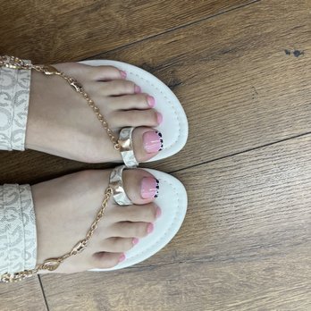 Tracy's Nail Spa - Mine 33 - Nail Salons Near Me - El Monte, California