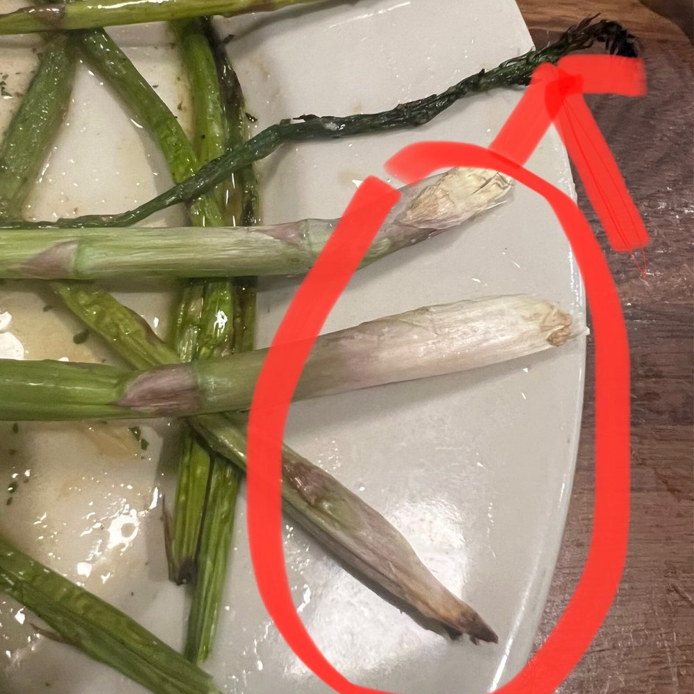 a plate of asparagus a plate of asparagus