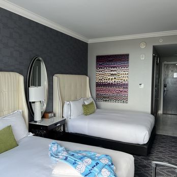 Kimpton Tryon Park Hotel - Double Queen - Venues & Event Spaces Near Me - Charlotte, North Carolina Kimpton Tryon Park Hotel - Double Queen - Venues & Event Spaces Near Me - Charlotte, North Carolina