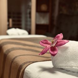 Private Massage Room with sauna