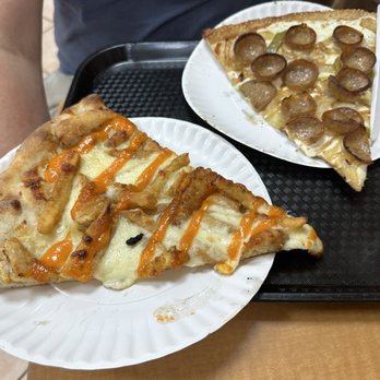 Krispy Pizza  - Pizza Near Me - Brooklyn, New York