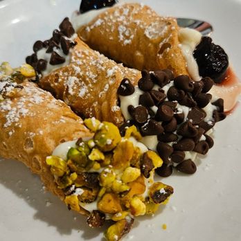 Camporosso - Cannoli - Pizza Near Me - Fort Mitchell, Kentucky