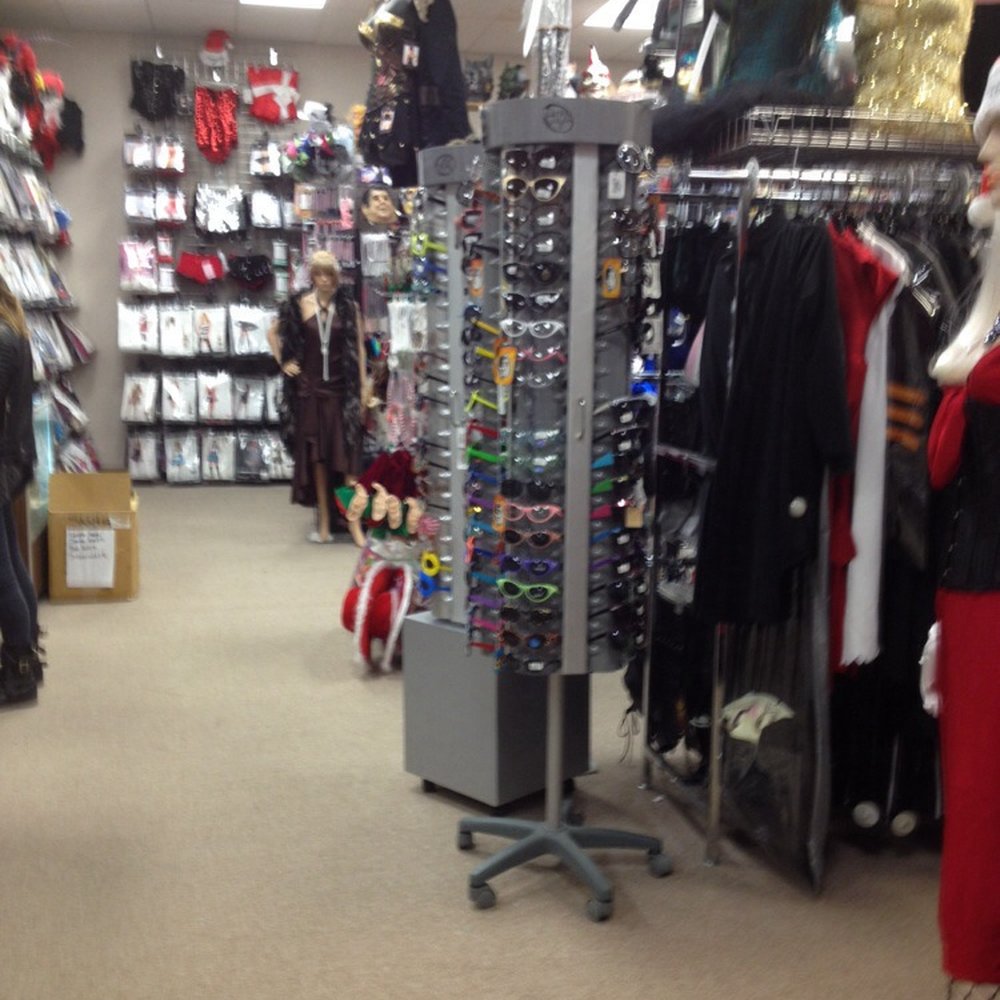 Echoes of Time - Used, Vintage & Consignment Near Me - Virginia Beach, Virginia