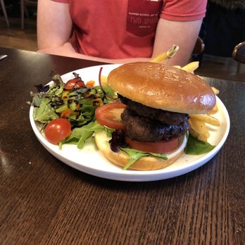 Caroy House - Venison burger - Wine Bars Near Me - Portree, HLD