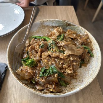 Silom Thai Cuisine - Thai Near Me - Vancouver, British Columbia