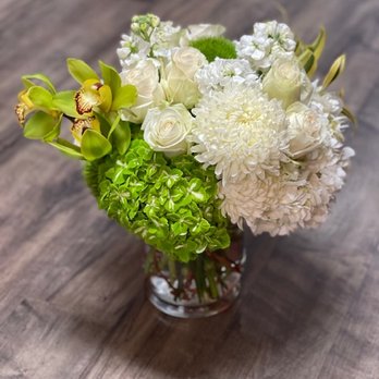 Blue Petals - Elegant and beautiful - Floral Designers Near Me - Hesperia, California