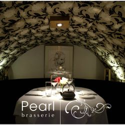 Pearl Brasserie - Private booth for up to 4 guests