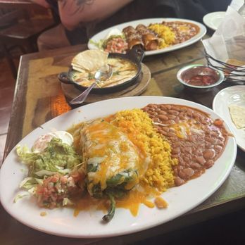 Laredo - Mexican Near Me - Washington, DC, District of Columbia