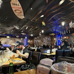 The Monster Crab - Dining room