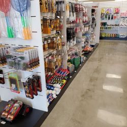 Steve's Dollar Store - Kitchen