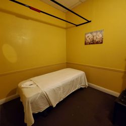 Perfect Healing Spa Center - Massage room