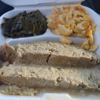 R Kitchen - Comfort food after leaving a Dr's appointment in Long Beach.. oooh I'm going in! - Soul Food Near Me - Lakewood, California