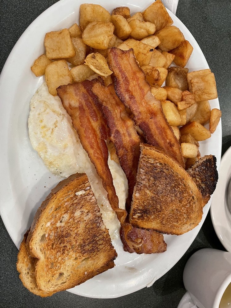 CONTINENTAL PANCAKE HOUSE & FAMILY RESTAURANT 115 Photos & 136