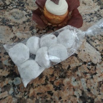 Love Sweet Things Bakery - Mexican Cookies awww decisions, decisions - Desserts Near Me - Fort Worth, Texas