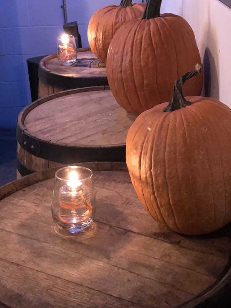 LOCKHOUSE DISTILLERY & BAR 110 Photos & 65 Reviews 41 Columbia St