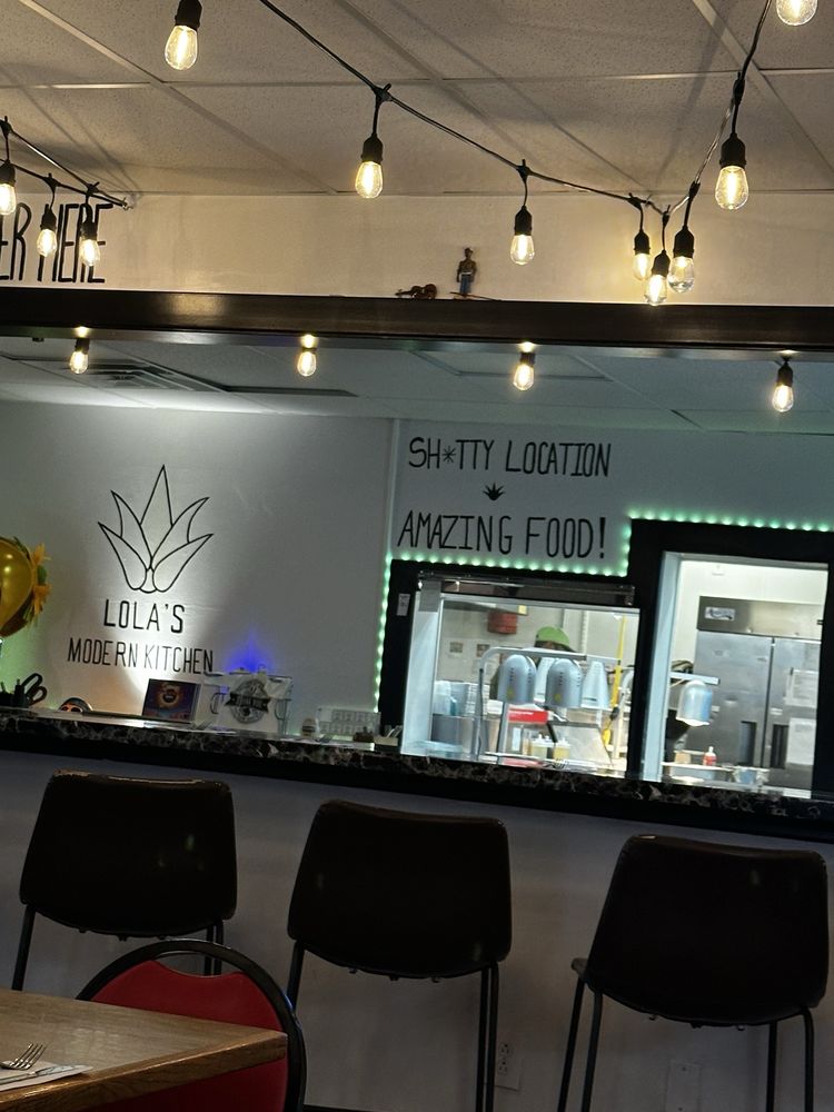 Lola’s Modern Kitchen