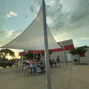 Tongue In Cheek Ice Cream - Patio seating - Ice Cream & Frozen Yogurt Near Me - Richardson, Texas