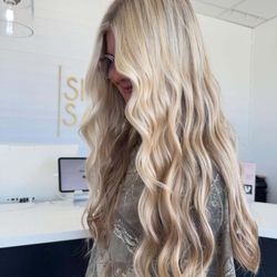 Signature Salon