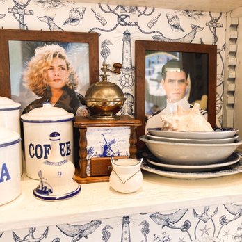 High-Pie - The decor - Themed Cafes Near Me - Oceanside, California