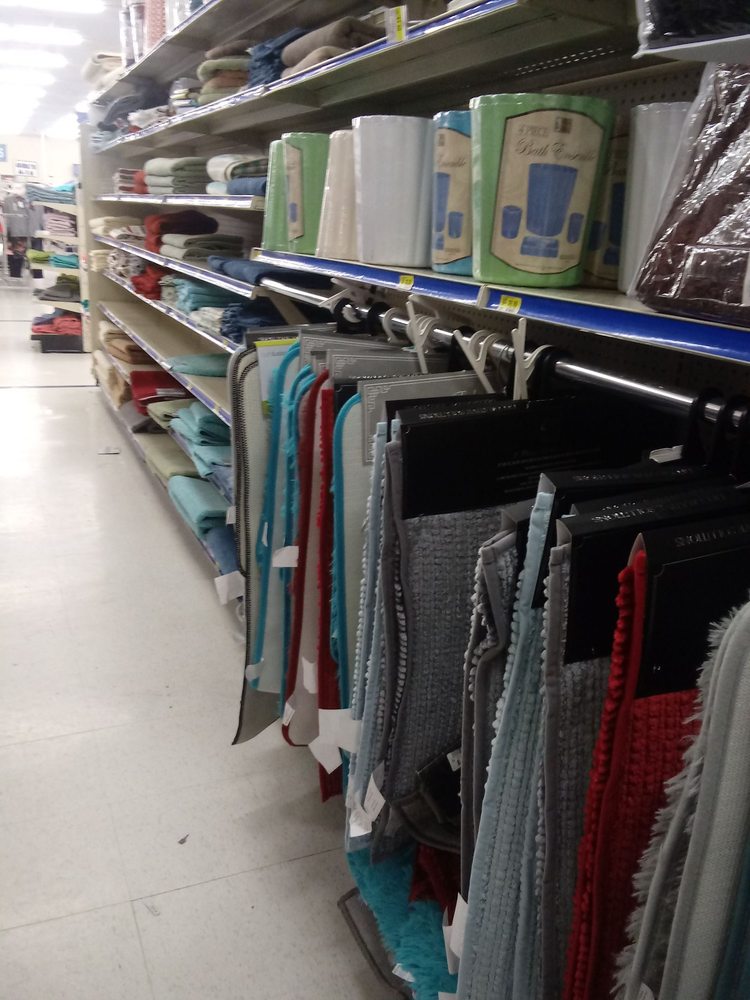 ROSES DISCOUNT STORE Updated September 2024 5905 Florida Blvd