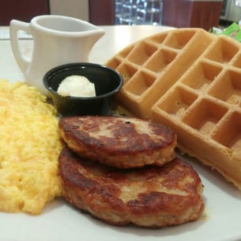 Silver Diner - Waffle, cheesy egg, chicken sausages - Diners Near Me - Glen Allen, Virginia