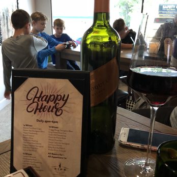 Sips Wine Bar - Wine Bars Near Me - Safety  Harbor, Florida