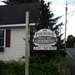 Foxwood Small Dog Grooming - Full grooming services (bath, nails, hair cut, ears cleaned) for dogs that weigh 25 lbs. or less. Over 30 years experience.