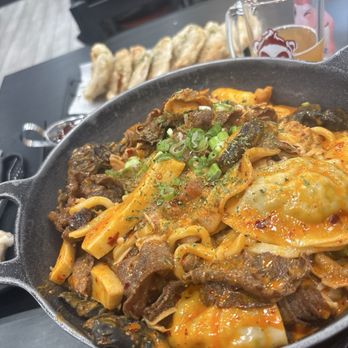 Sorimmara Annandale - [Self] Rosé Mala Xiang Guo 粉紅醬麻辣香鍋 (Build your own combo) Pork Guobaorou 鍋包肉 - Korean Near Me - Annandale, Virginia