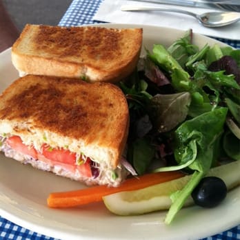 Moke's Bread & Breakfast - Tuna Melt - Breakfast & Brunch Near Me - Kailua, Hawaii