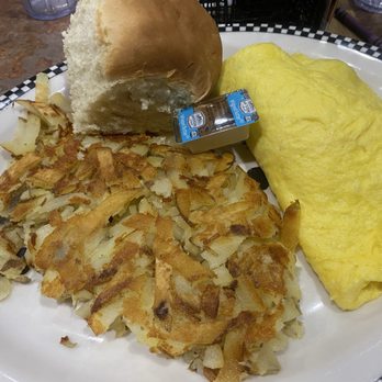 Black Bear Diner - Bend - Bruce's Meat Lover's Omelette (610 cals.) - Diners Near Me - Bend, Oregon