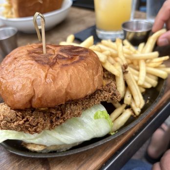 Counterpoint - Chicken sandwich - Bars Near Me - San Diego, California