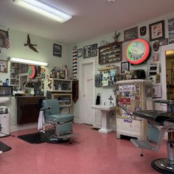 Spanky's Barber Shop - Covington - Inside